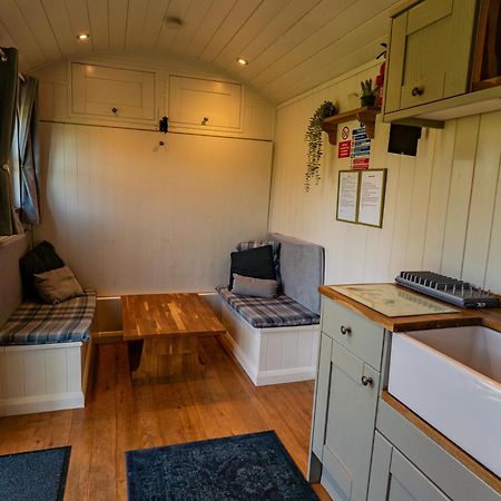 Upper Hulme Lavender Retreat With Private Hot Tubゲストハウス エクステリア 写真